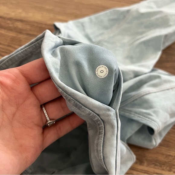 Lululemon Fast and Free Short 10" City Grit White Blue Fog - Picture 5 of 5